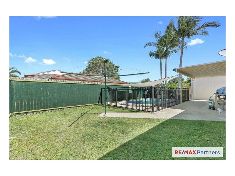 198 Pulgul Street, Urangan QLD 4655