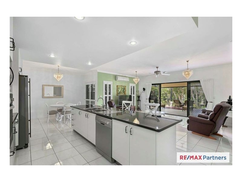 11 Harmony Avenue, Urraween QLD 4655