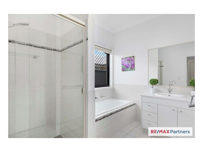 11 Harmony Avenue, Urraween QLD 4655