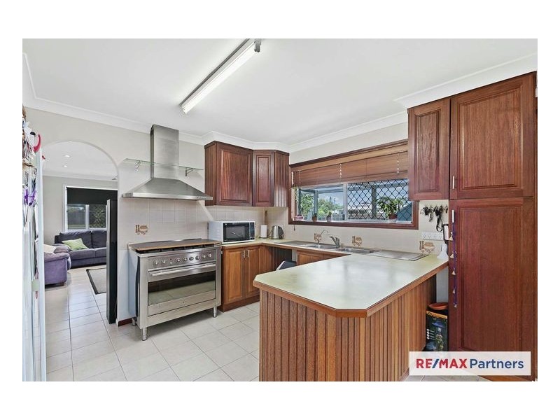 31 Christine Avenue, Torquay QLD 4655