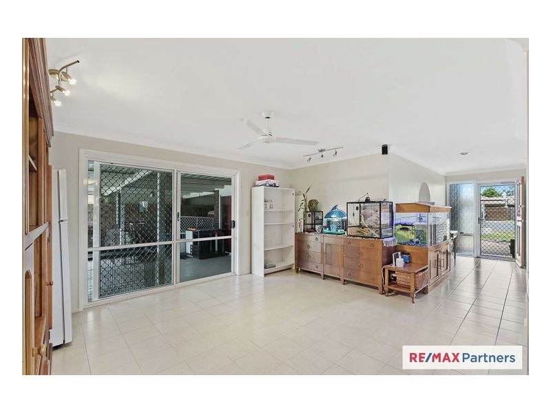 31 Christine Avenue, Torquay QLD 4655