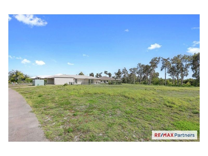 29 Sirenia Drive, Burrum Heads QLD 4659