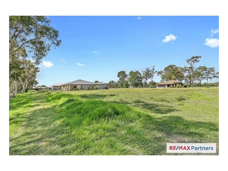 29 Sirenia Drive, Burrum Heads QLD 4659