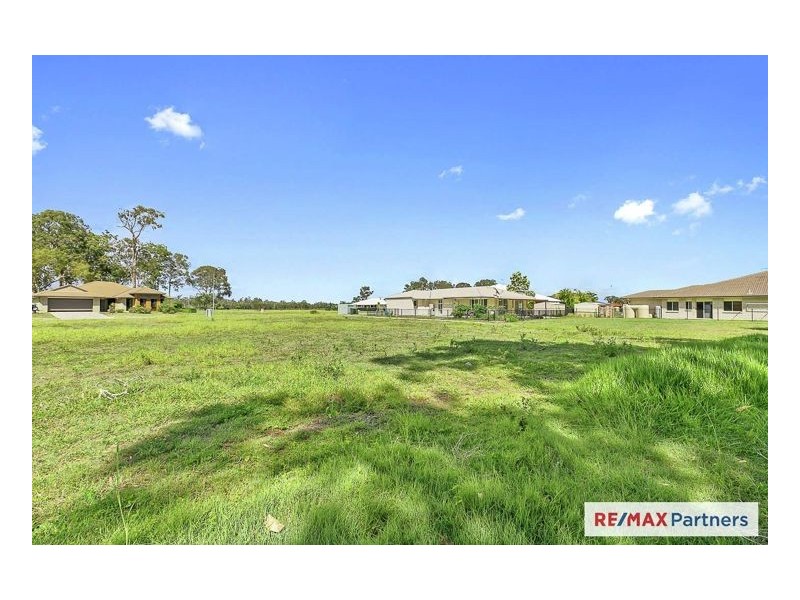 29 Sirenia Drive, Burrum Heads QLD 4659