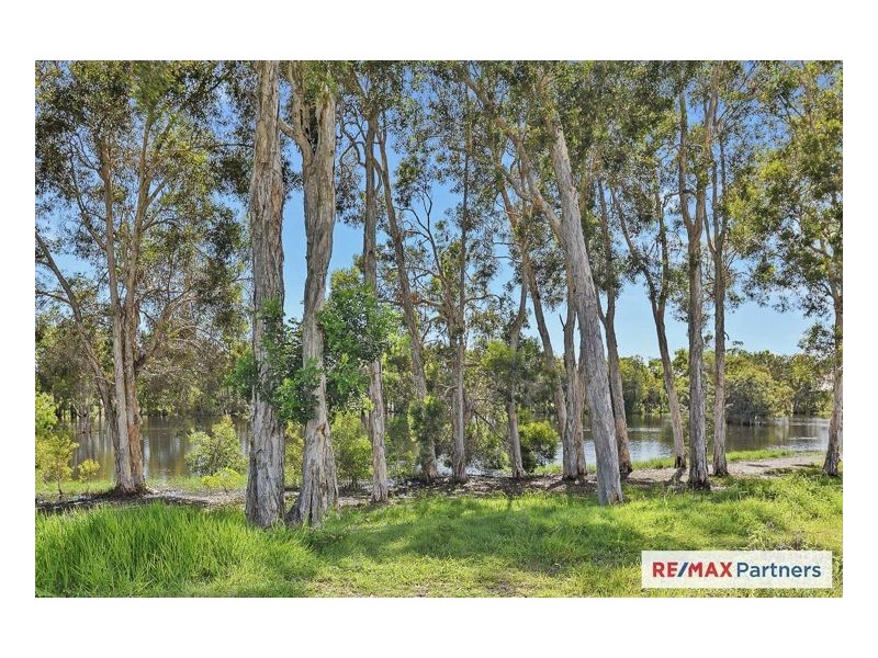 29 Sirenia Drive, Burrum Heads QLD 4659