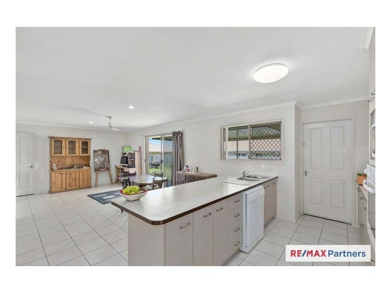 7 Mia Court, Nikenbah QLD 4655