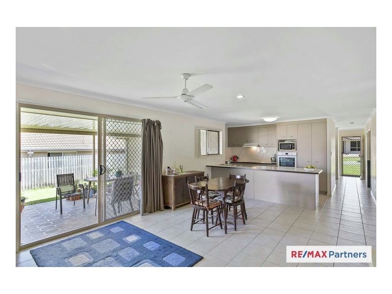 7 Mia Court, Nikenbah QLD 4655
