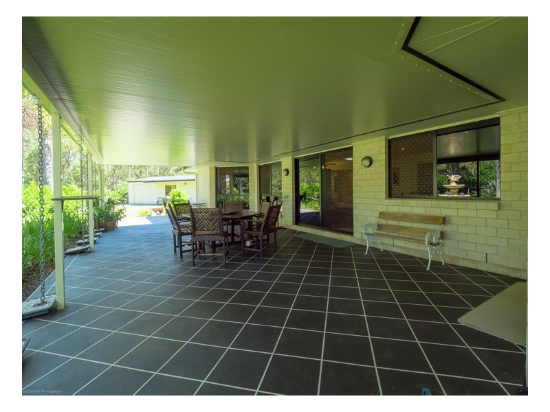 14 San Bromista Court, Urangan QLD 4655