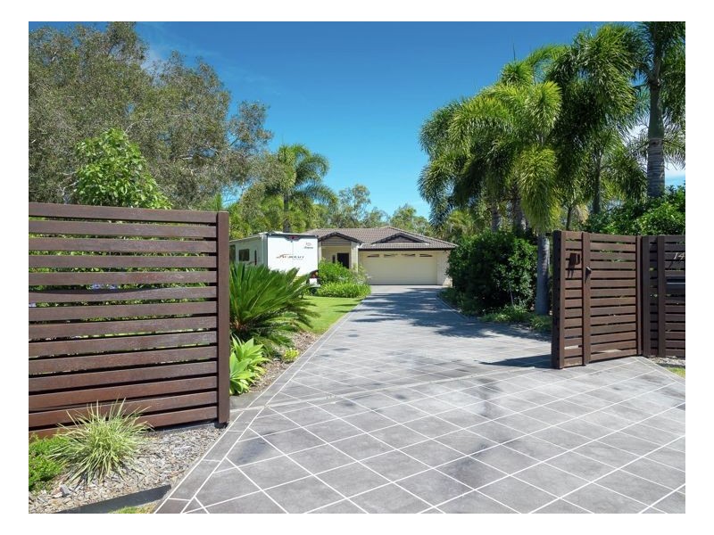 14 San Bromista Court, Urangan QLD 4655