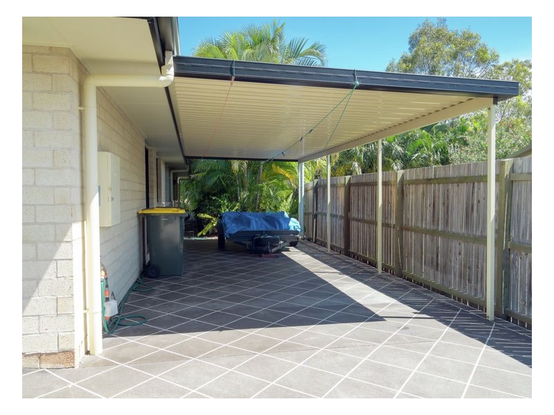 14 San Bromista Court, Urangan QLD 4655