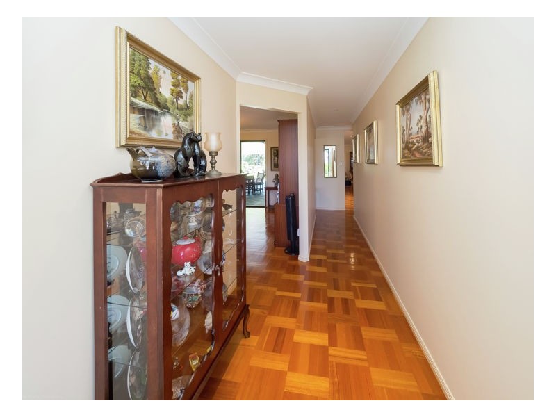 14 San Bromista Court, Urangan QLD 4655