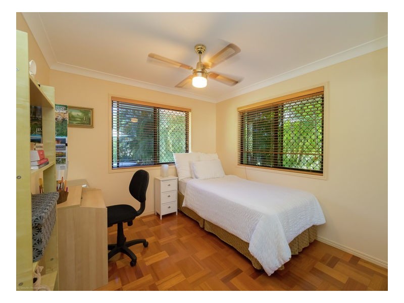 14 San Bromista Court, Urangan QLD 4655