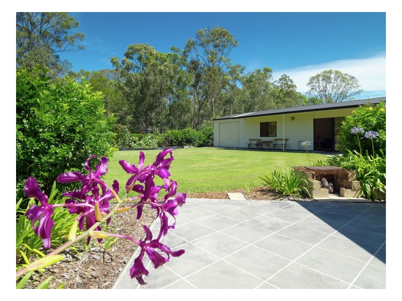 14 San Bromista Court, Urangan QLD 4655