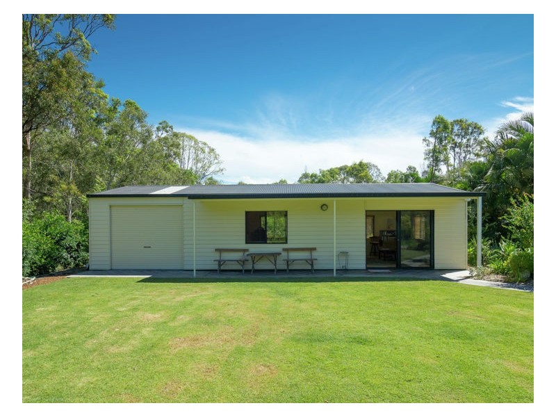 14 San Bromista Court, Urangan QLD 4655