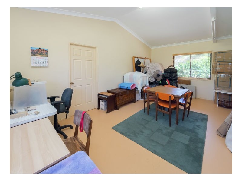 14 San Bromista Court, Urangan QLD 4655