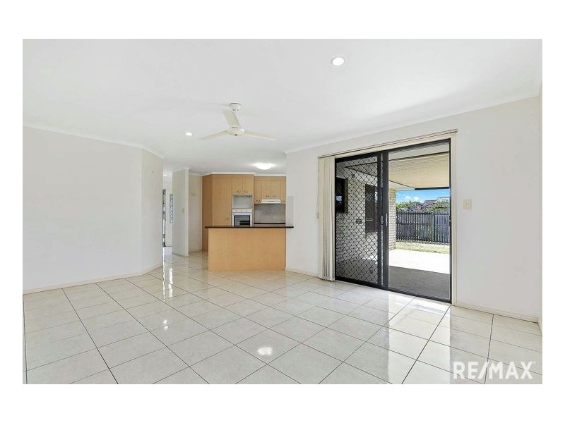 4 Clipper Street, Point Vernon QLD 4655