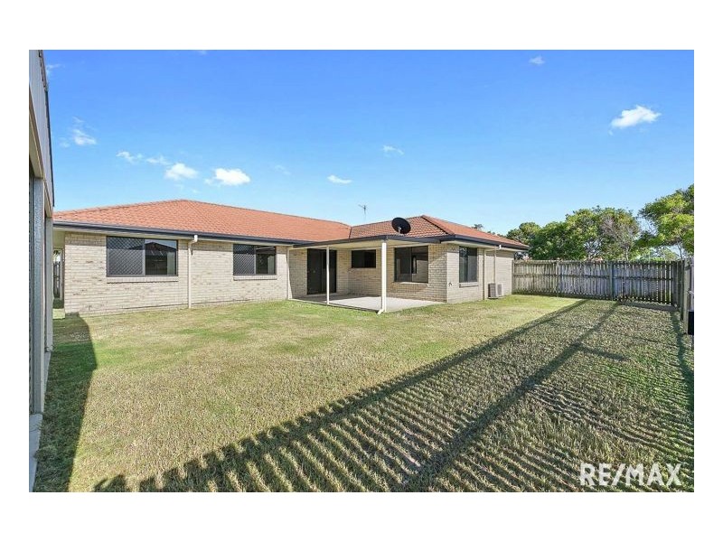 4 Clipper Street, Point Vernon QLD 4655
