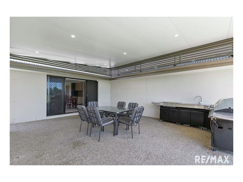 15 Yarrilee Cir, Dundowran QLD 4655