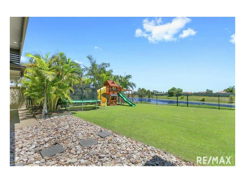 15 Yarrilee Cir, Dundowran QLD 4655