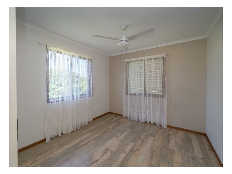 24 Vanda Street, Urangan QLD 4655