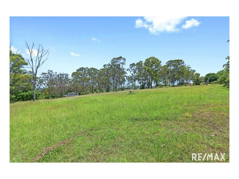 6 Zena Close, River Heads QLD 4655