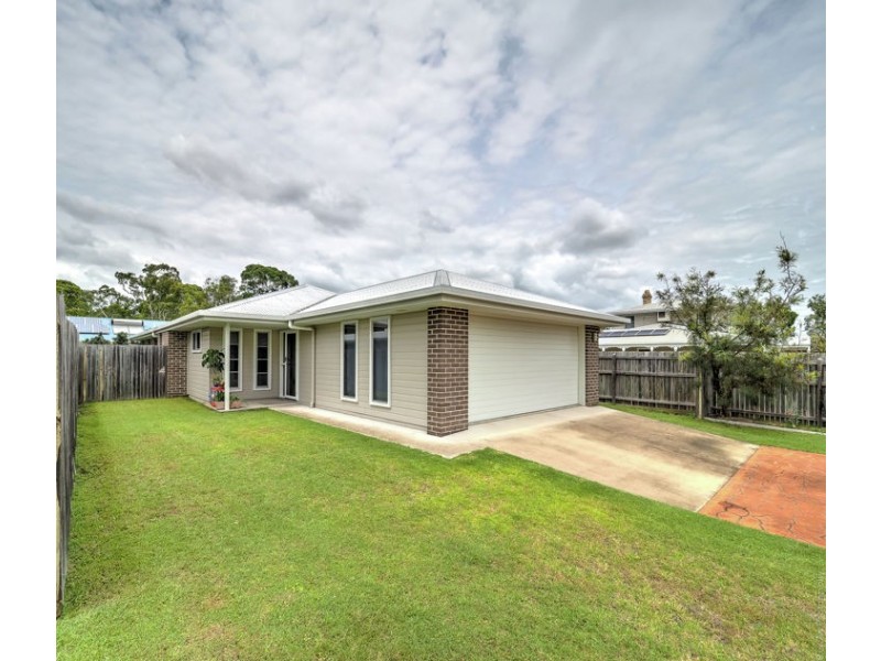 13 Daintree Drive, Urangan QLD 4655