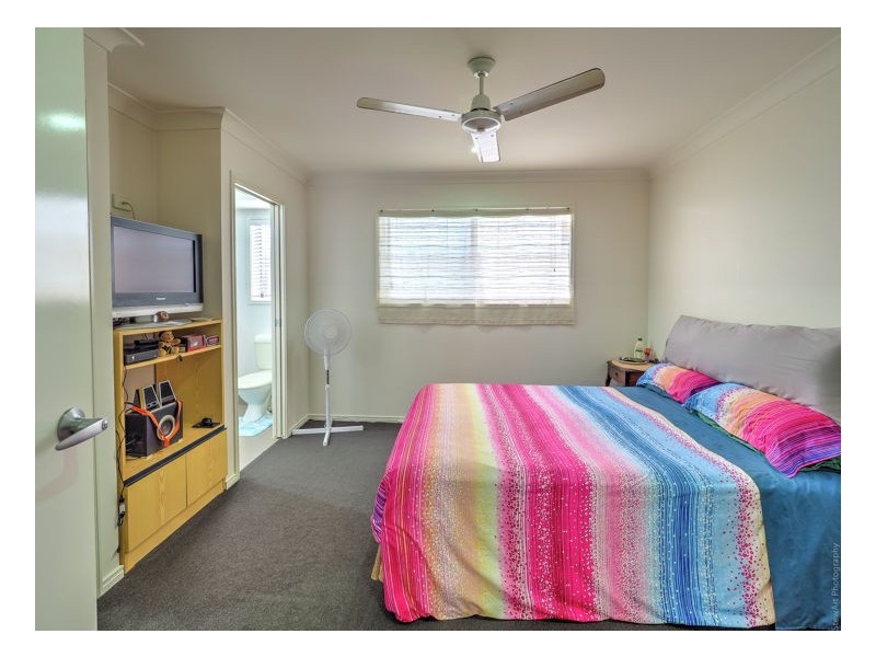 13 Daintree Drive, Urangan QLD 4655