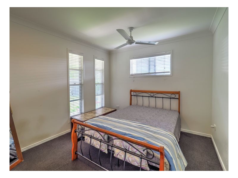 13 Daintree Drive, Urangan QLD 4655