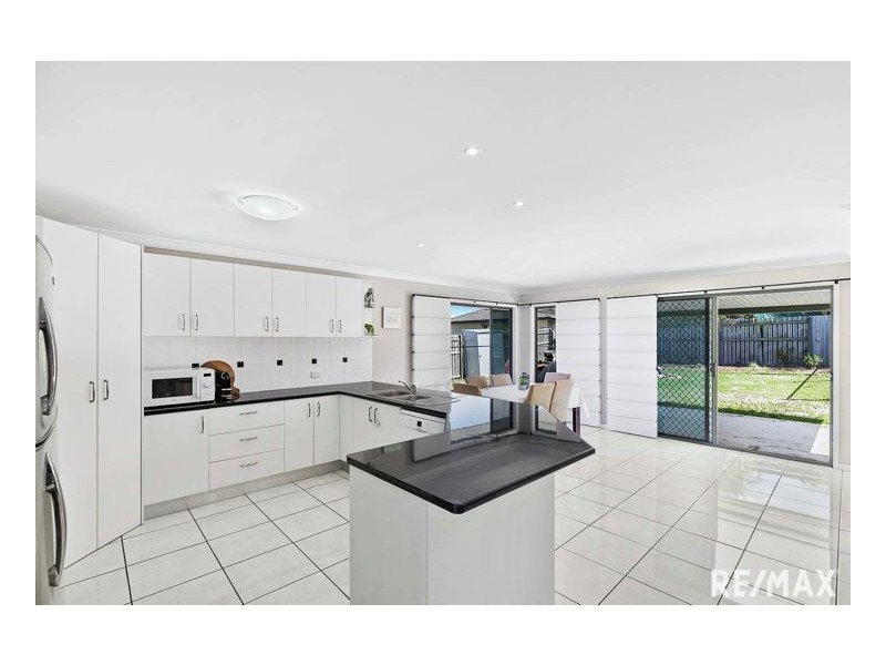 67 Samarai Drive, Nikenbah QLD 4655