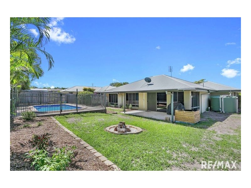 67 Samarai Drive, Nikenbah QLD 4655