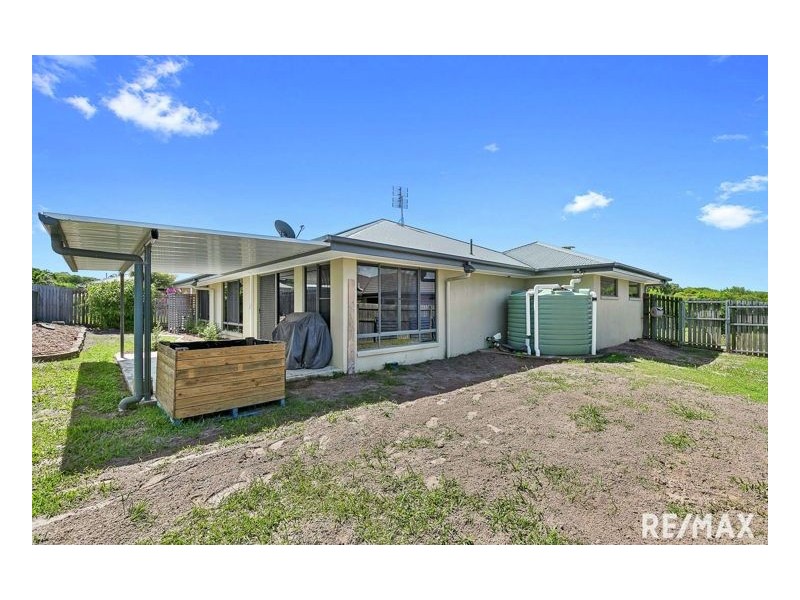 67 Samarai Drive, Nikenbah QLD 4655