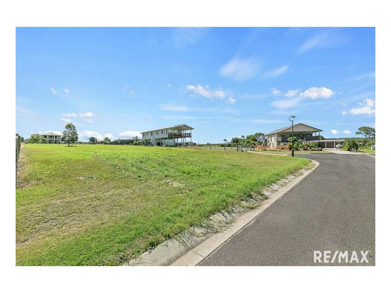 22 Woongoolbver Court, River Heads QLD 4655