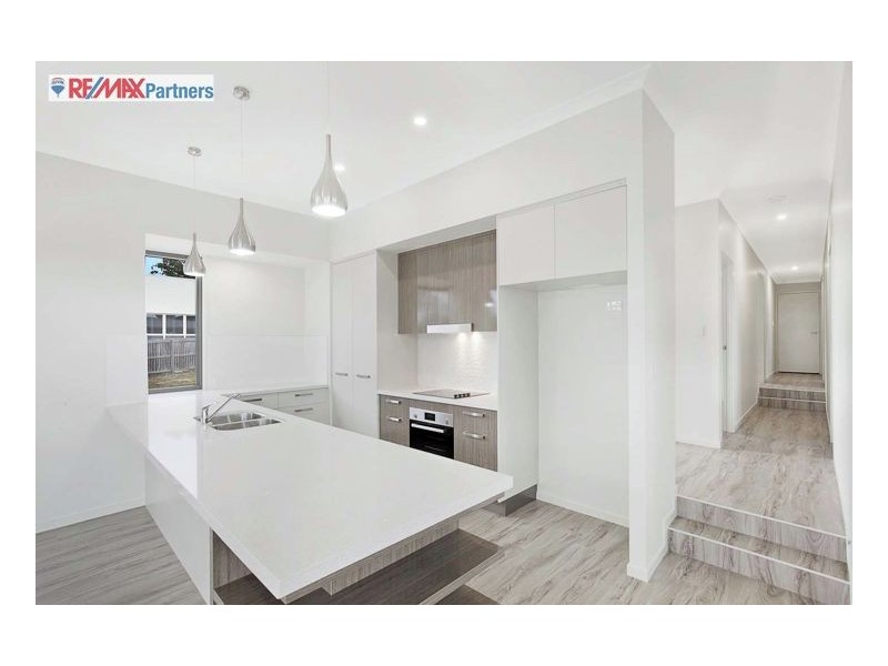 138 Esplanade, Point Vernon QLD 4655