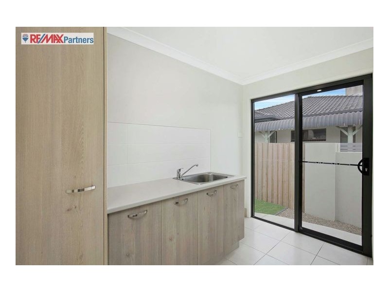 138 Esplanade, Point Vernon QLD 4655