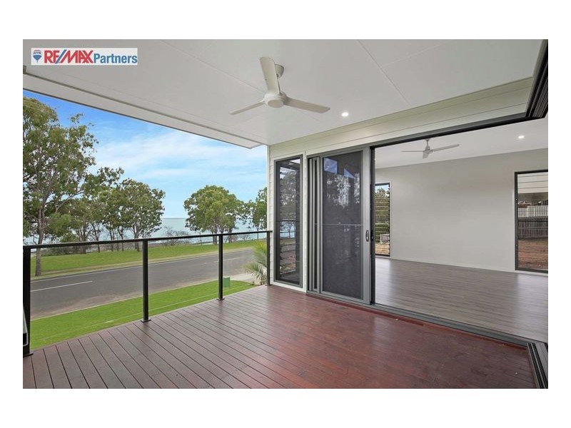 138 Esplanade, Point Vernon QLD 4655