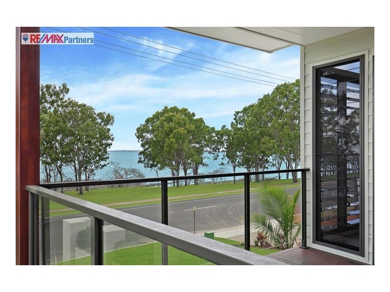 138 Esplanade, Point Vernon QLD 4655