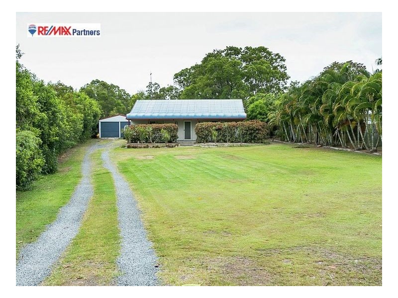 34 Blue Water Road, Booral QLD 4655