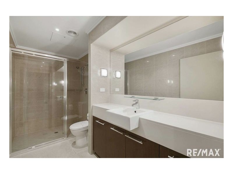 406/569 Esplanade, Urangan QLD 4655