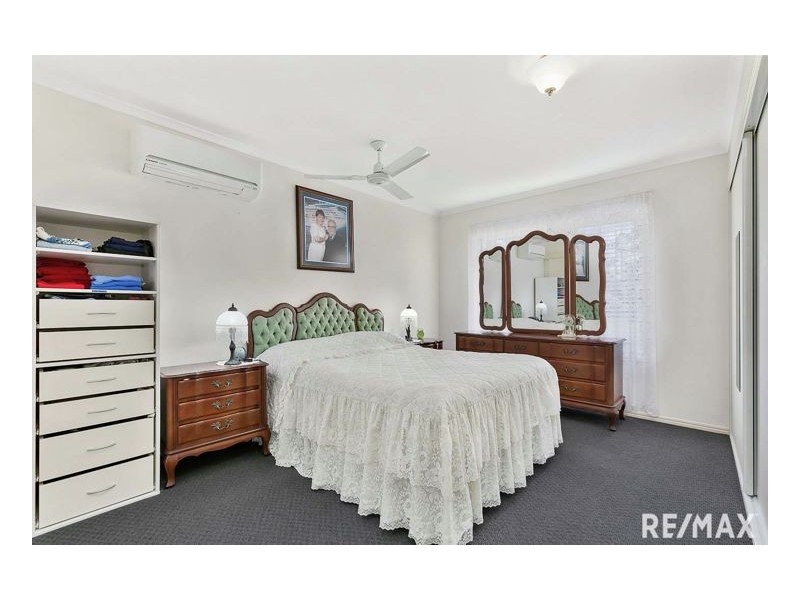 11 Tree View Road, Toogoom QLD 4655