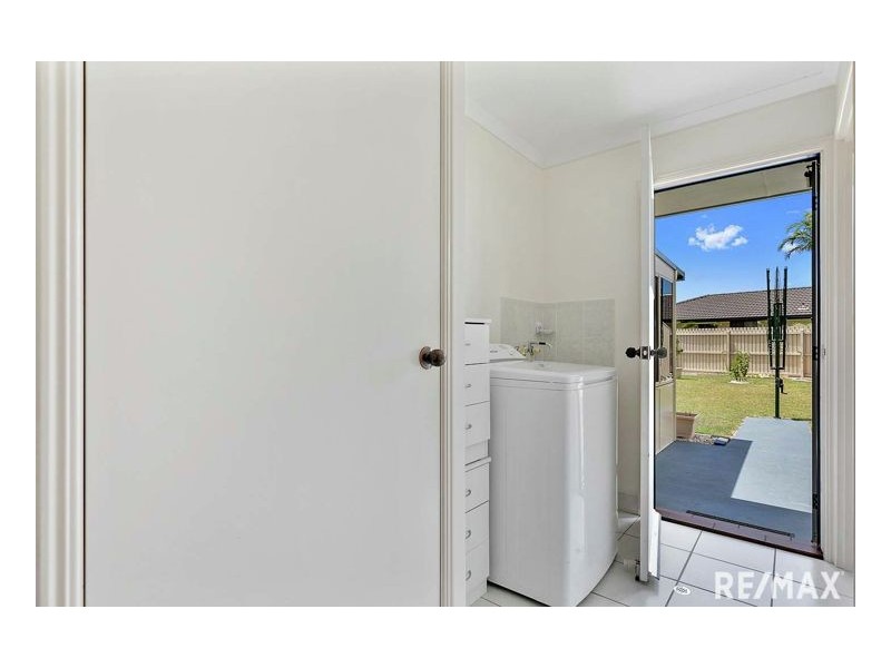 11 Tree View Road, Toogoom QLD 4655