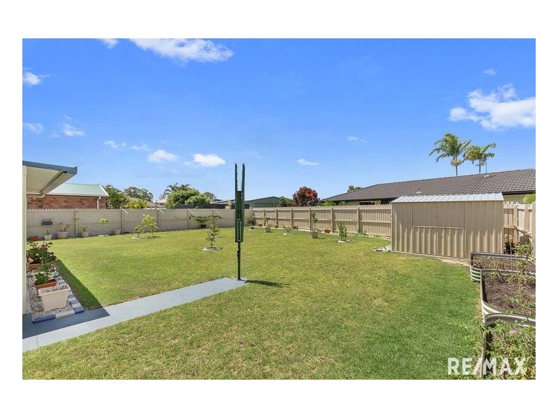 11 Tree View Road, Toogoom QLD 4655