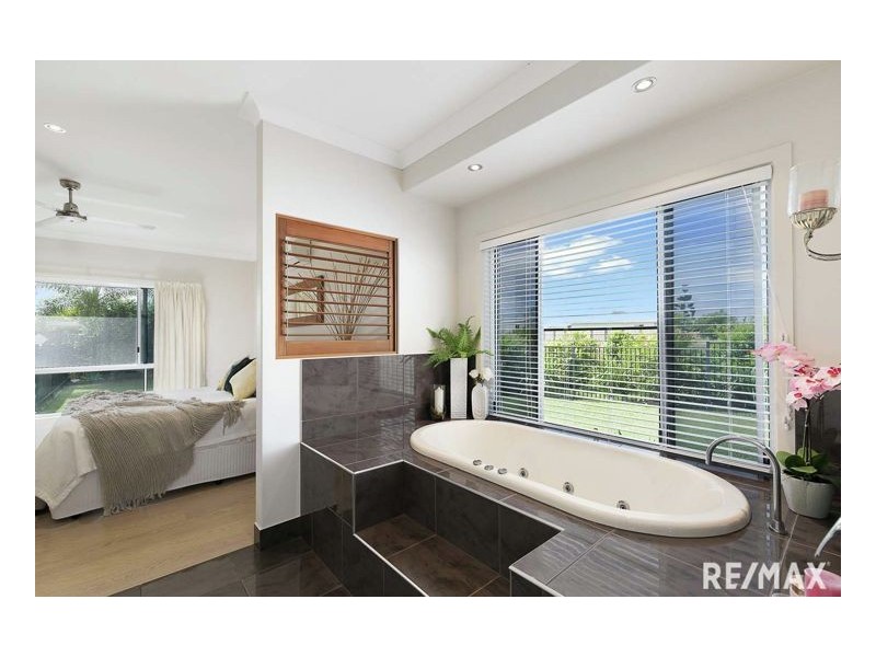26 Traviston Way, Burrum Heads QLD 4659