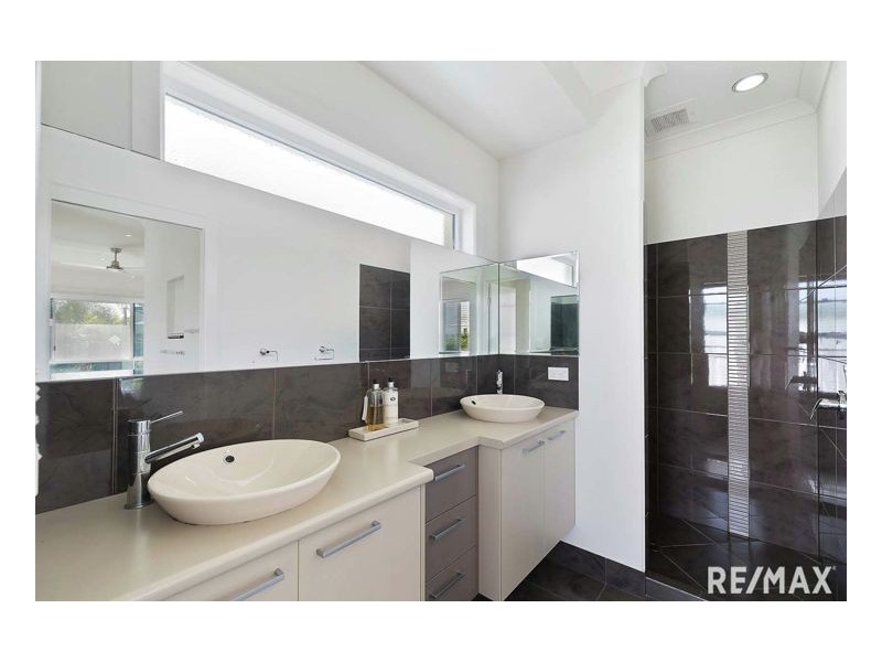 26 Traviston Way, Burrum Heads QLD 4659