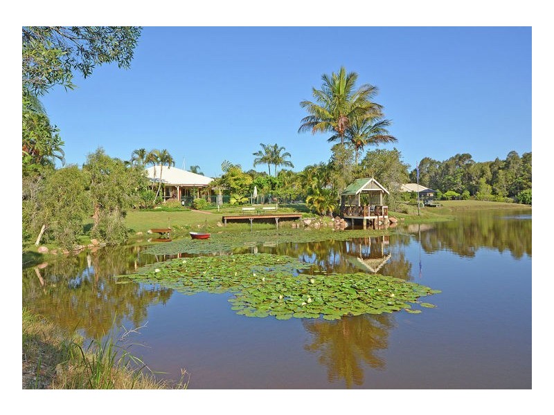 5-7 Arkarra Court, Dundowran Beach QLD 4655