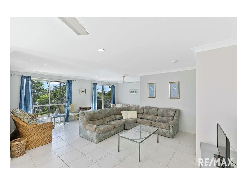 5 Russell Drive, River Heads QLD 4655