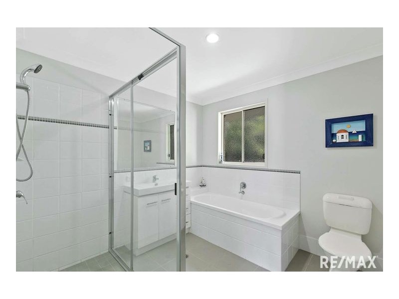 5 Russell Drive, River Heads QLD 4655