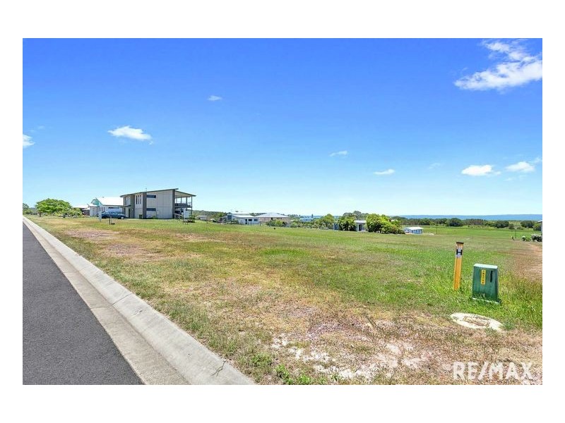 11 Woongoolbver Court, River Heads QLD 4655