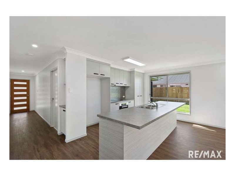 42 Halcyon Street, Wondunna QLD 4655