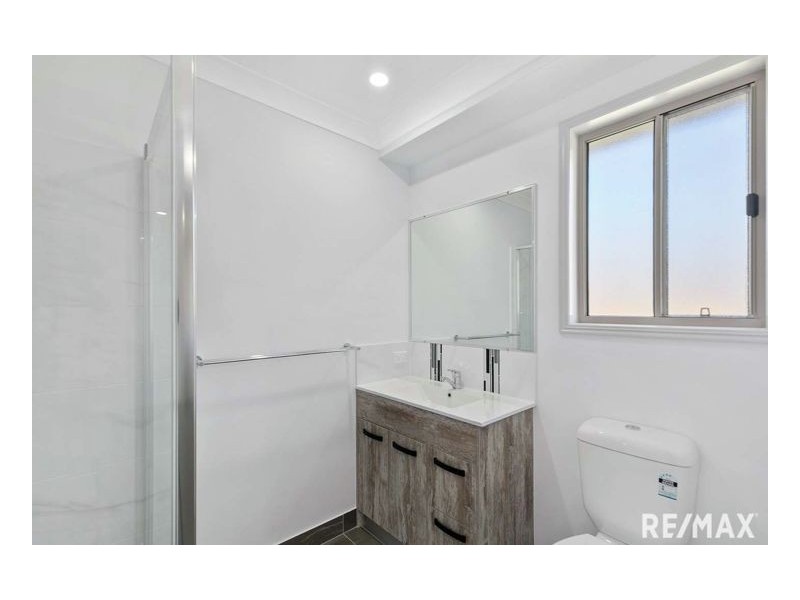 42 Halcyon Street, Wondunna QLD 4655