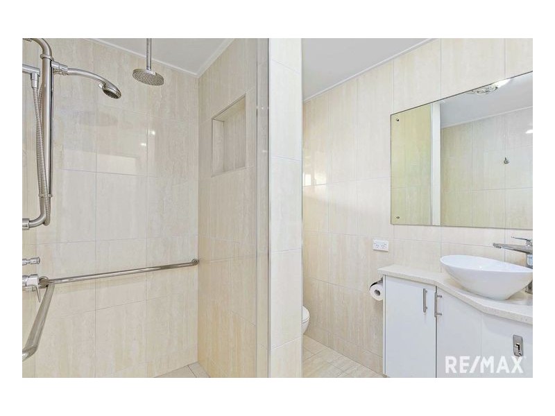 383 Boat Harbour Drive, Scarness QLD 4655